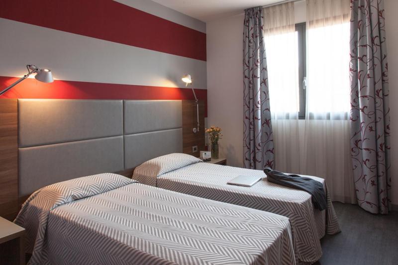 Hotel Del Parco ヴィジェーヴァノ エクステリア 写真