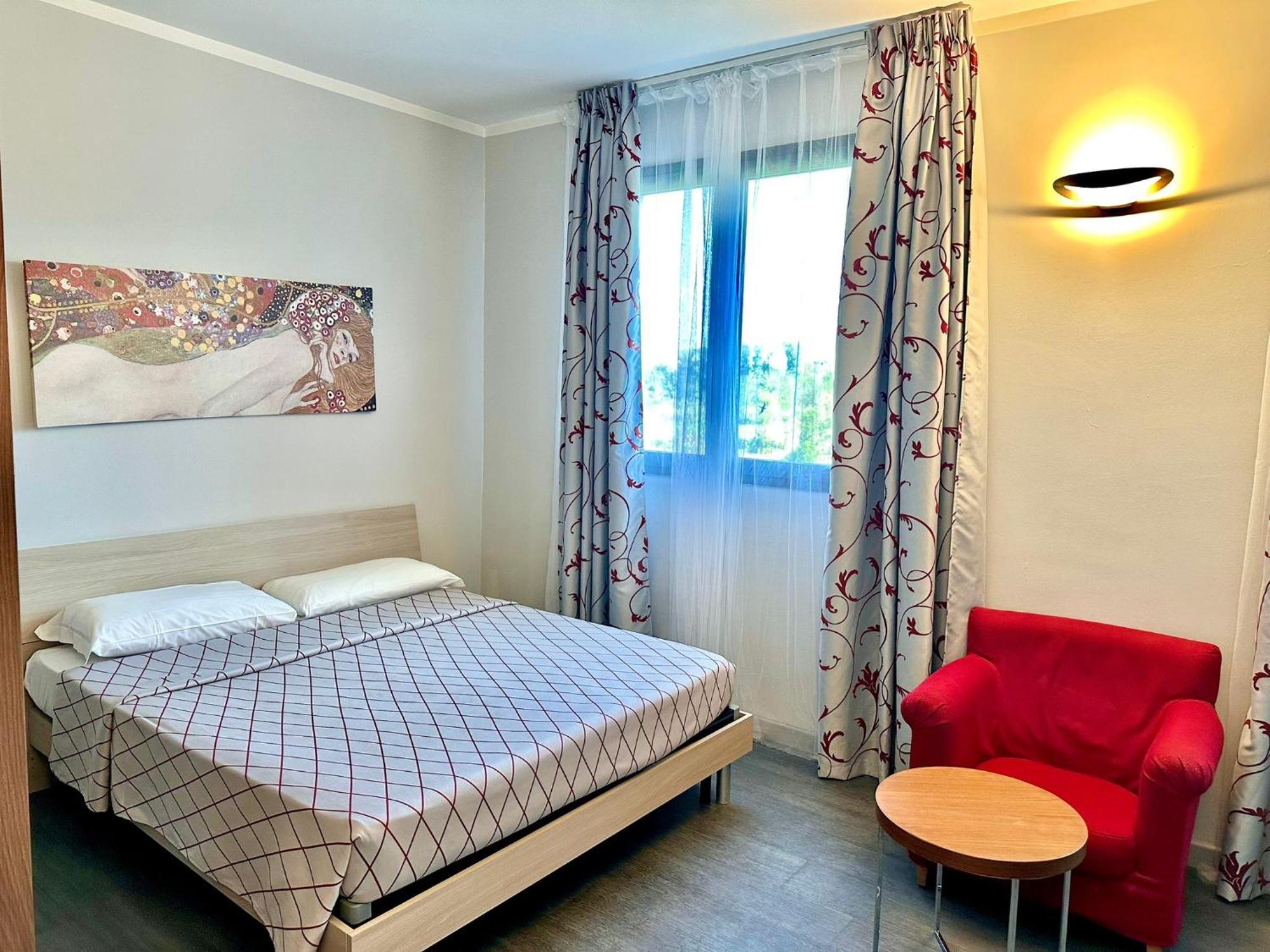Hotel Del Parco ヴィジェーヴァノ エクステリア 写真